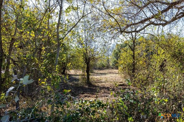 6635 S Highway 183, Lockhart, TX 78640