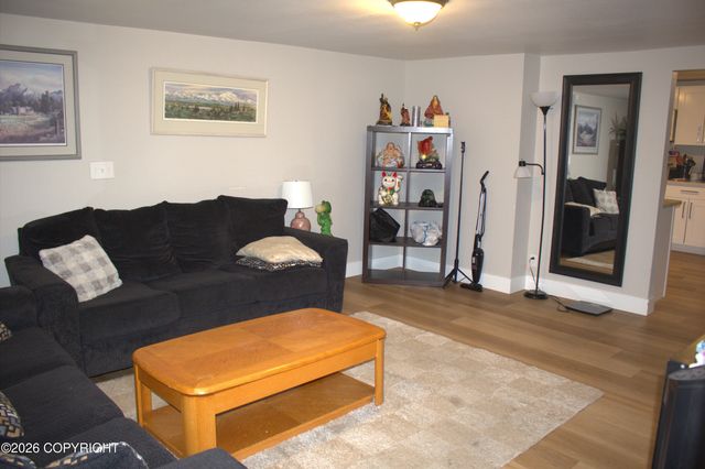 3107 Willow Street, Anchorage, AK 99517