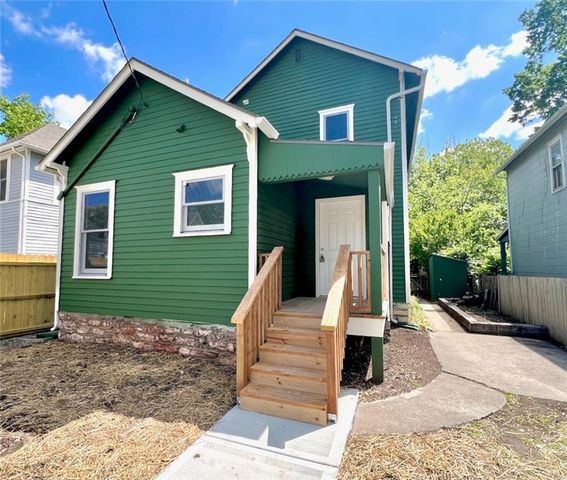 1107 Connecticut Street, Lawrence, KS 66044