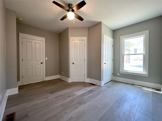 1107 Connecticut Street, Lawrence, KS 66044