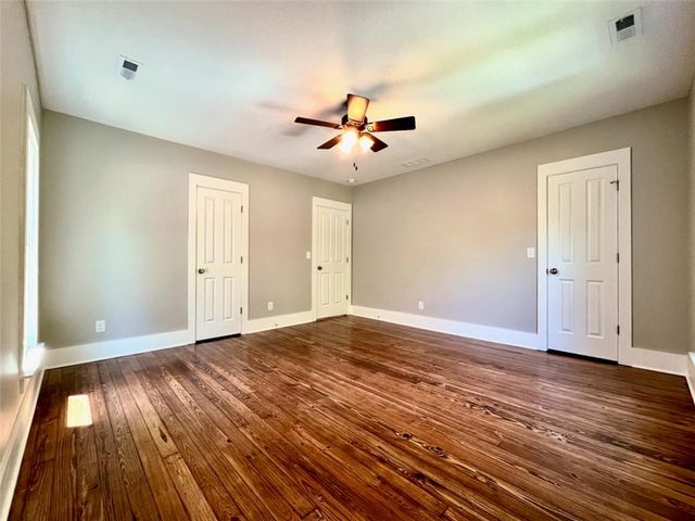 1107 Connecticut Street, Lawrence, KS 66044