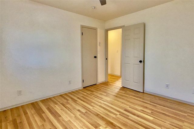 9710 Hillcrest Drive, Edmond, OK 73025