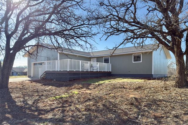 9710 Hillcrest Drive, Edmond, OK 73025