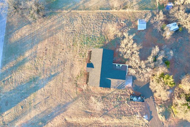 9710 Hillcrest Drive, Edmond, OK 73025