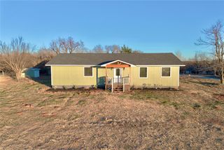 9710 Hillcrest Drive, Edmond, OK 73025