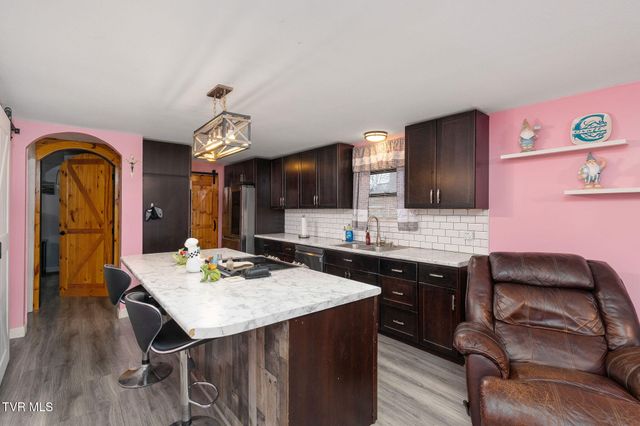 1828 Avalon Street, Kingsport, TN 37664