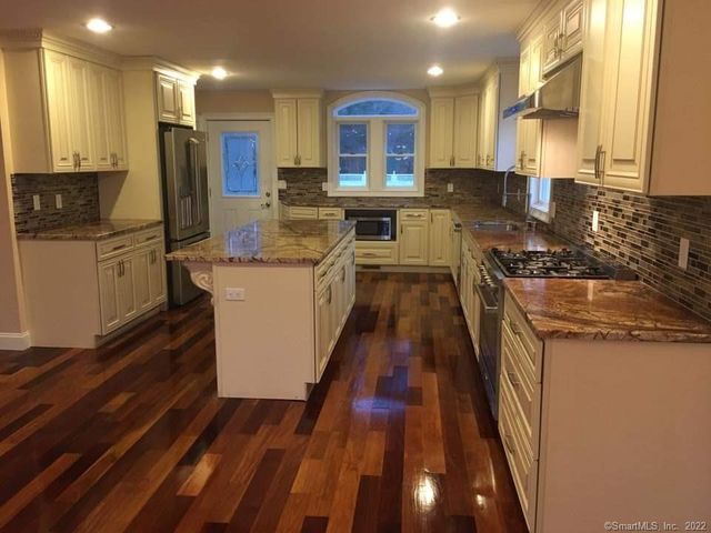 647 New Haven Avenue, Milford, CT 06460