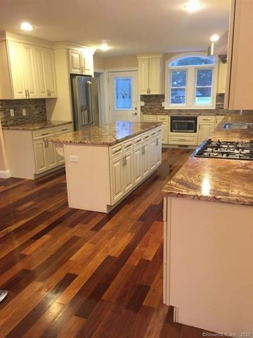 647 New Haven Avenue, Milford, CT 06460