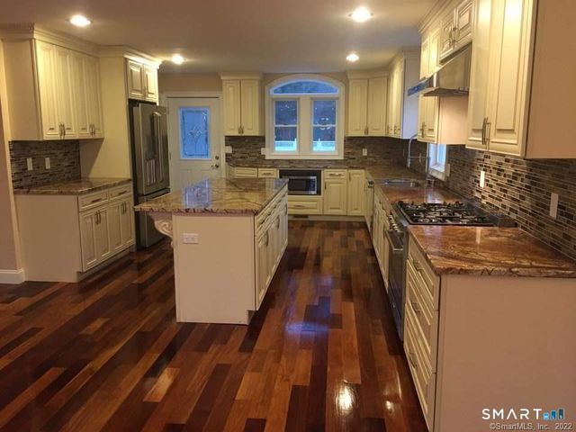 647 New Haven Avenue, Milford, CT 06460