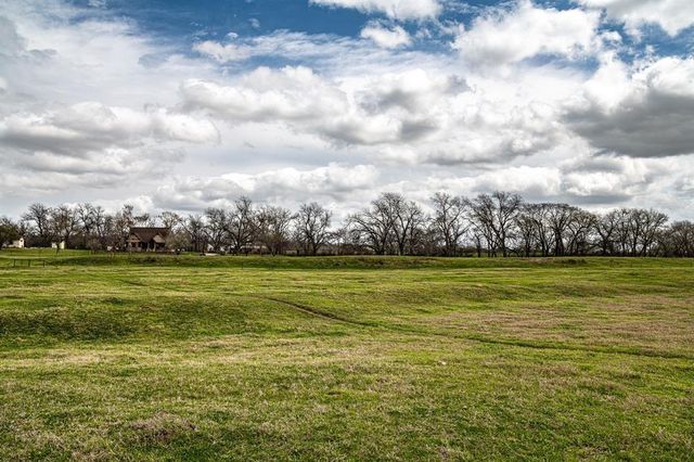 121 Mechelle Street, Smithville, TX 78957