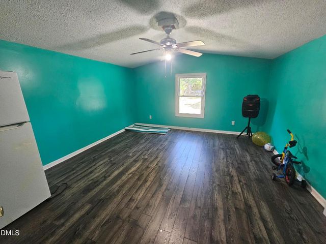 4918 Ellsworth Drive, Fayetteville, NC 28304