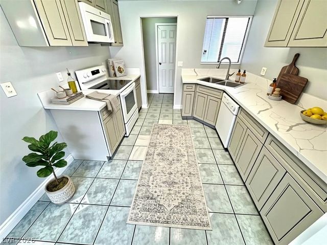 5119 Reeder Circle, Las Vegas, NV 89119