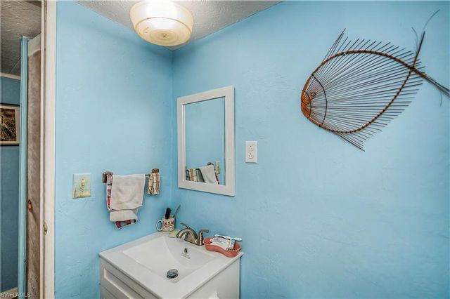 3965 Phoenix DR, St. James City, FL 33956