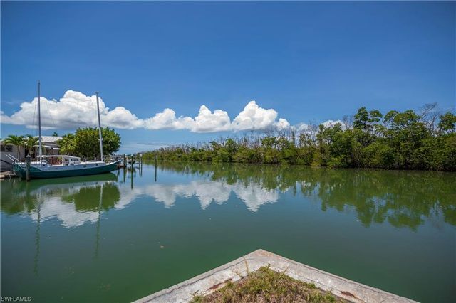 3965 Phoenix DR, St. James City, FL 33956