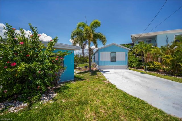 3965 Phoenix DR, St. James City, FL 33956