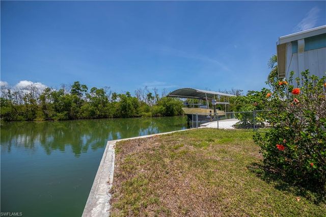 3965 Phoenix DR, St. James City, FL 33956