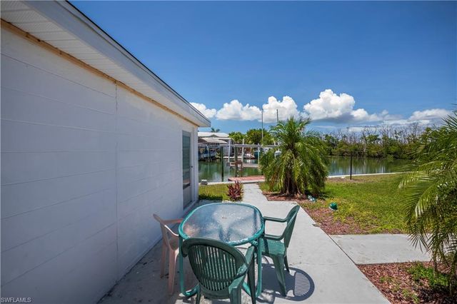 3965 Phoenix DR, St. James City, FL 33956