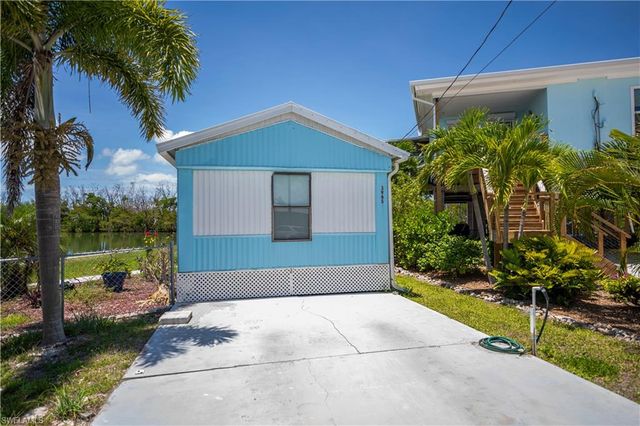 3965 Phoenix DR, St. James City, FL 33956