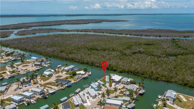 3965 Phoenix DR, St. James City, FL 33956