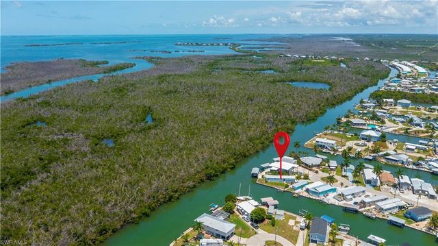 3965 Phoenix DR, St. James City, FL 33956