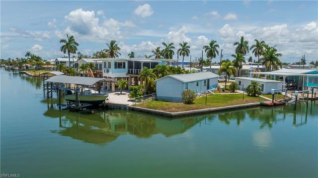 3965 Phoenix DR, St. James City, FL 33956