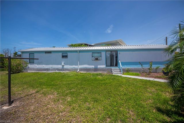 3965 Phoenix DR, St. James City, FL 33956