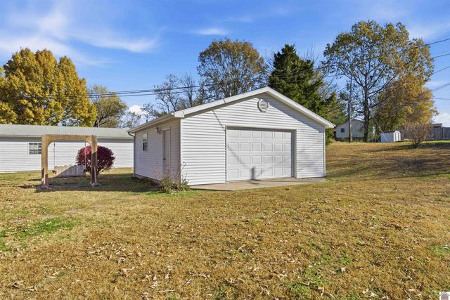 771 Chestnut Street, Calvert City, KY 42029