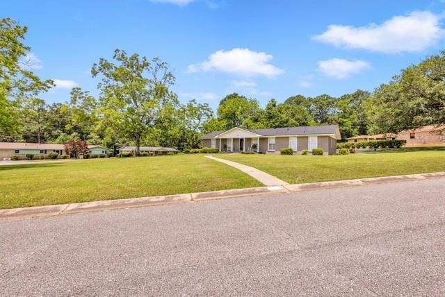 2858 Woodmere W Street, Mobile, AL 36693
