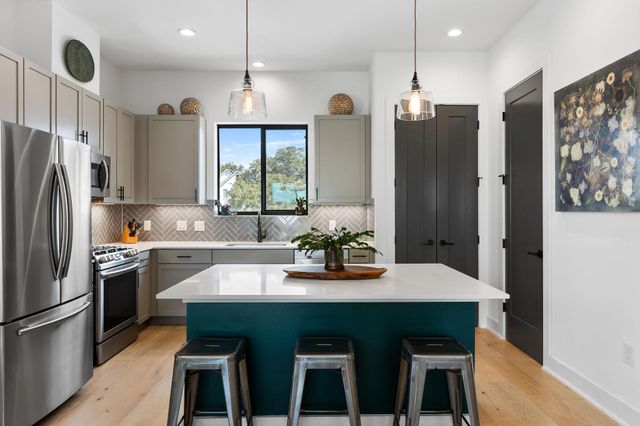 3700 Clawson RD 600, Austin, TX 78704