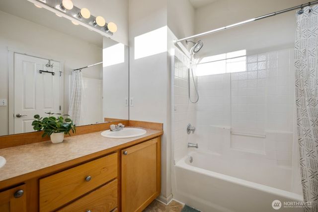 5844 Marshall Place SE, Auburn, WA 98092