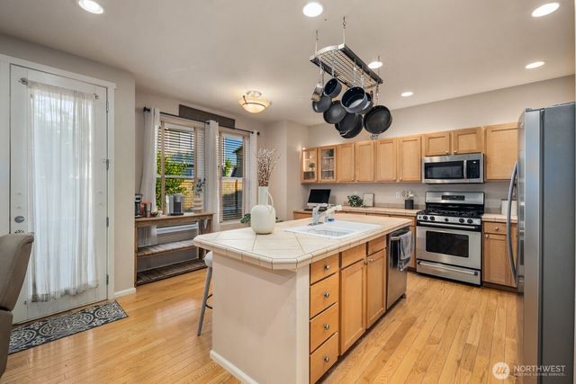 5844 Marshall Place SE, Auburn, WA 98092