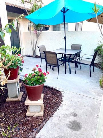 9866 Lido Way 20, Cypress, CA 90630