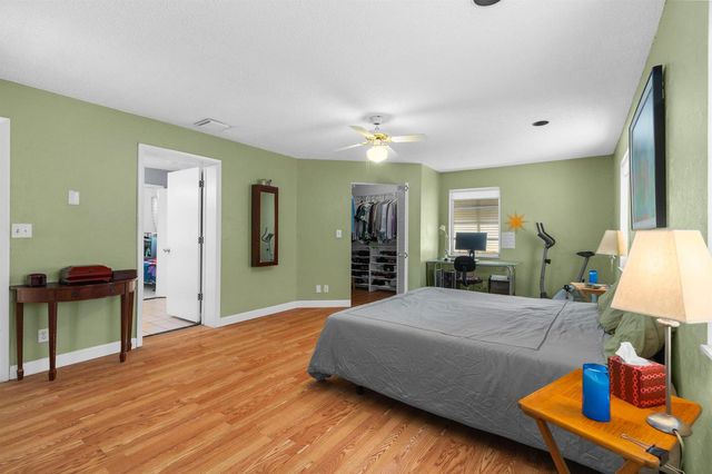 1601 NE 48TH Court, Oakland Park, FL 33334