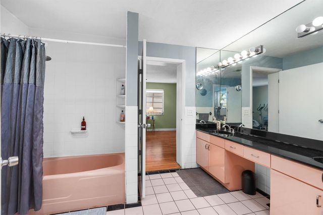 1601 NE 48TH Court, Oakland Park, FL 33334