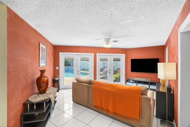 1601 NE 48TH Court, Oakland Park, FL 33334