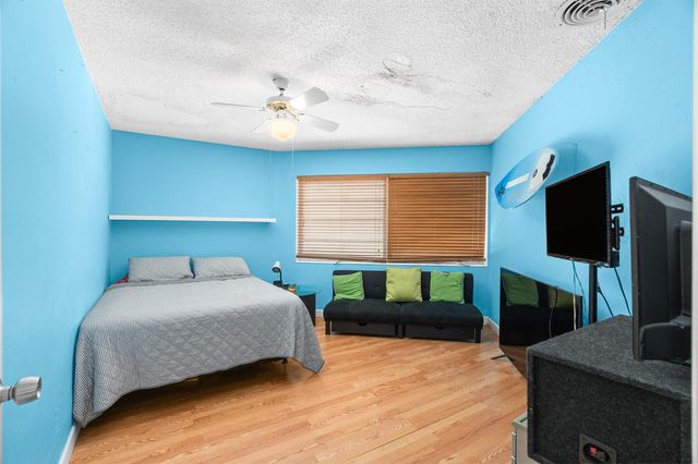 1601 NE 48TH Court, Oakland Park, FL 33334