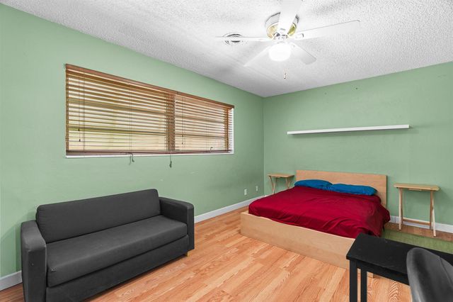 1601 NE 48TH Court, Oakland Park, FL 33334