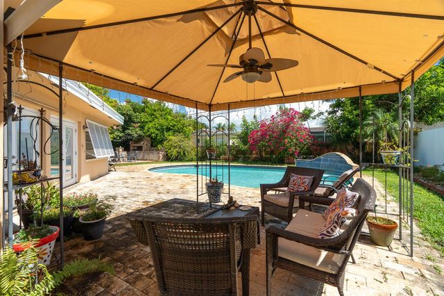 1601 NE 48TH Court, Oakland Park, FL 33334