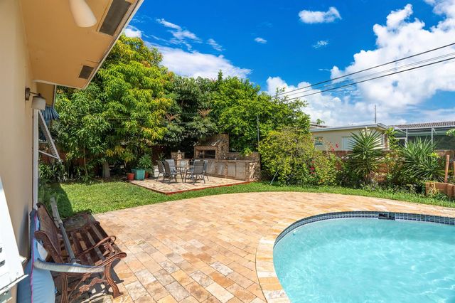 1601 NE 48TH Court, Oakland Park, FL 33334
