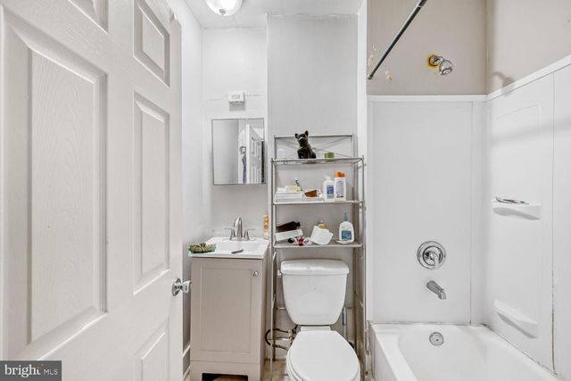 818 N CURLEY ST, Baltimore, MD 21205