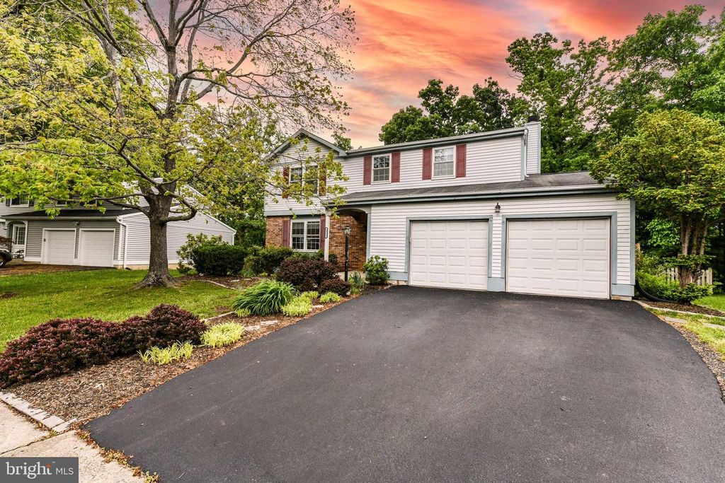 1721 WHITEWOOD LN, Herndon, VA 20170