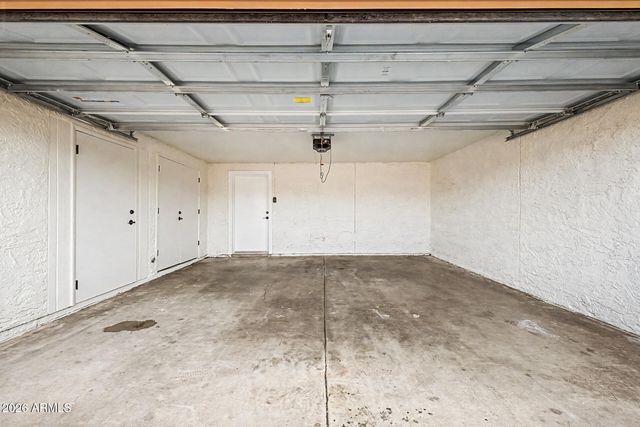 4470 W PALMAIRE Avenue, Glendale, AZ 85301