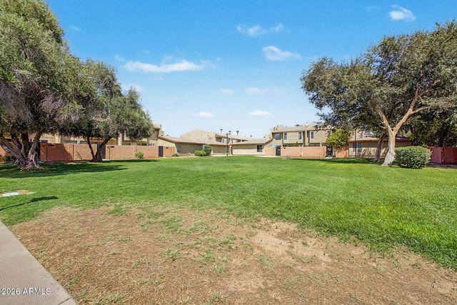 4470 W PALMAIRE Avenue, Glendale, AZ 85301