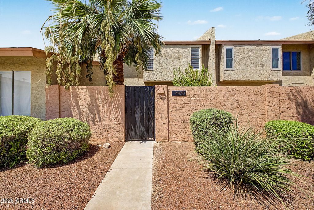 4470 W PALMAIRE Avenue, Glendale, AZ 85301