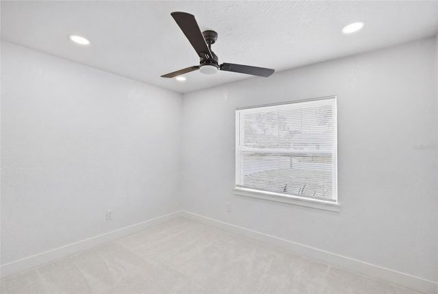 4014 W ROGERS AVENUE, Tampa, FL 33611