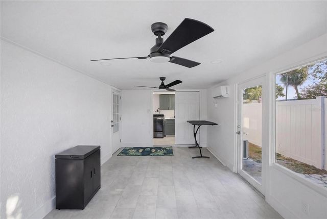 4014 W ROGERS AVENUE, Tampa, FL 33611