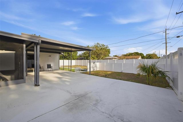 4014 W ROGERS AVENUE, Tampa, FL 33611
