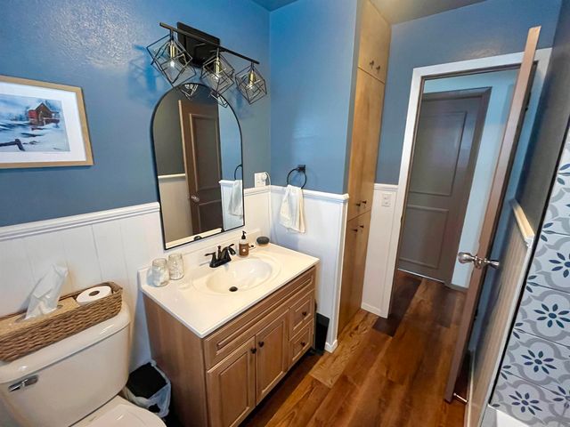 924 2nd Ave SW, Oelwein, IA 50662