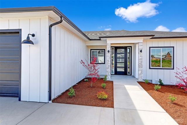 27010 36th Avenue NW, Stanwood, WA 98292