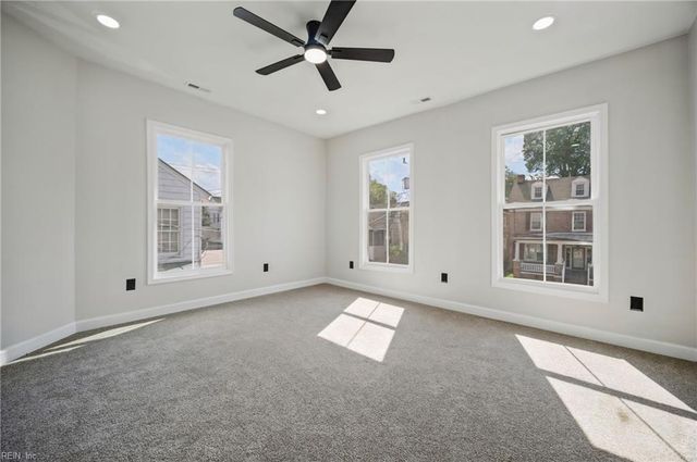 208 Clay ST, Suffolk, VA 23434